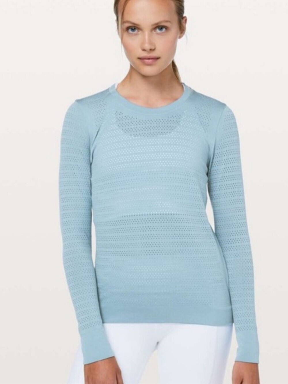 Lululemon Breeze By Long Sleeve Squad Cascade Blue Aproximate Size 6